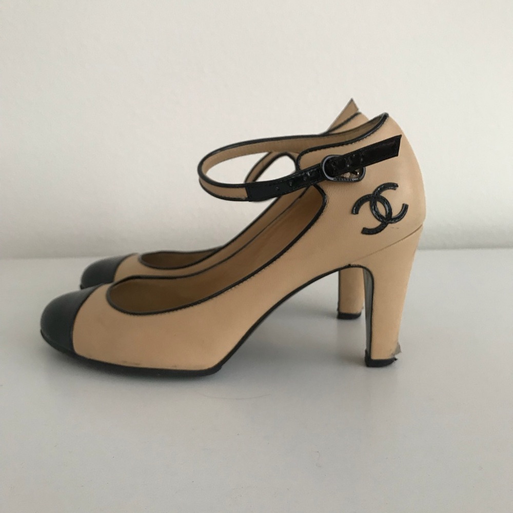 Chanel Beige Black High Heel Pumps